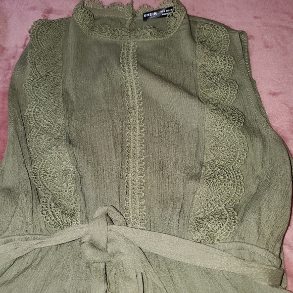 Dress - Picture 2 of 5